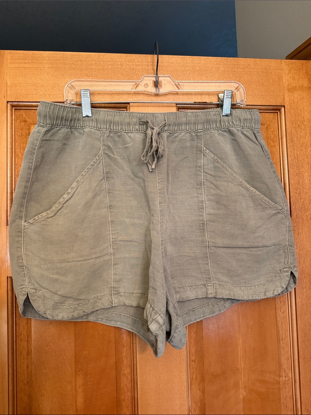 NWOT C&C California Olive Green Drawstring Linen Blend Shorts - XL